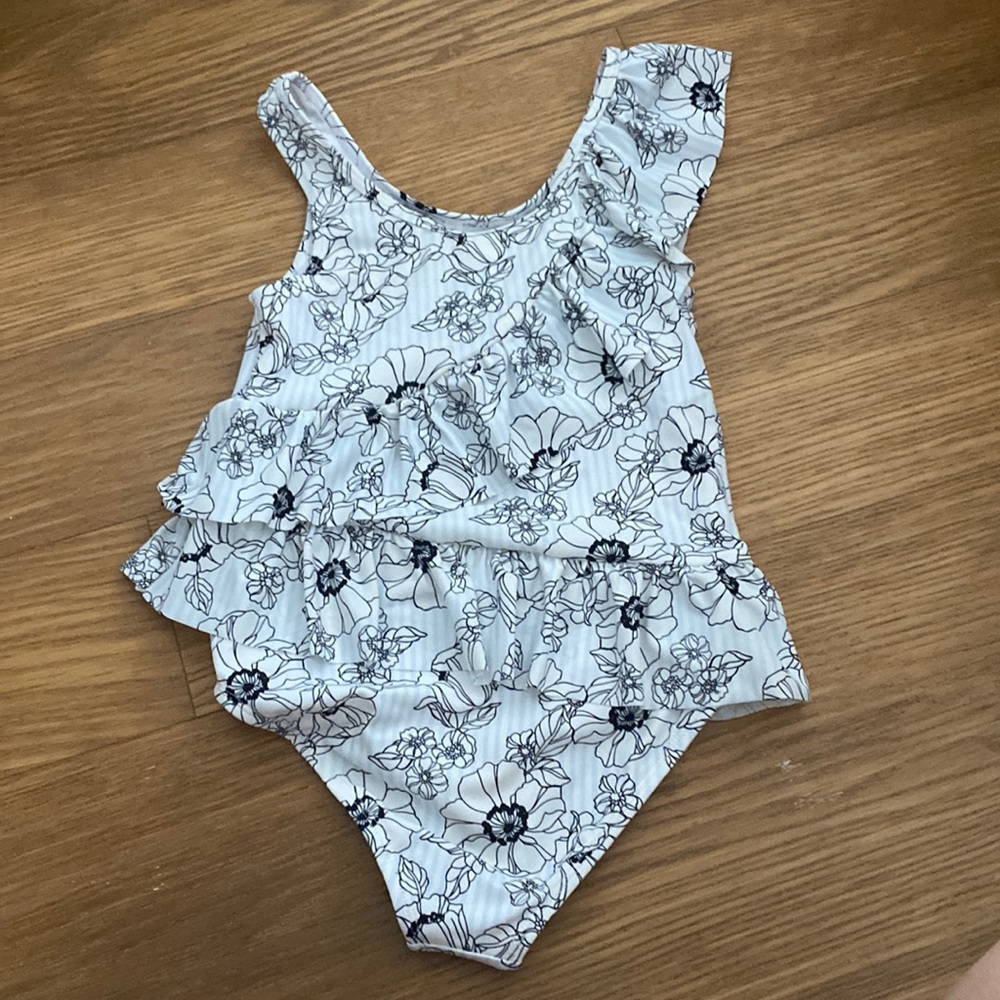 Janie and Jack Girl’s One Piece Black White Floral Pattern Swimsuit Size 10